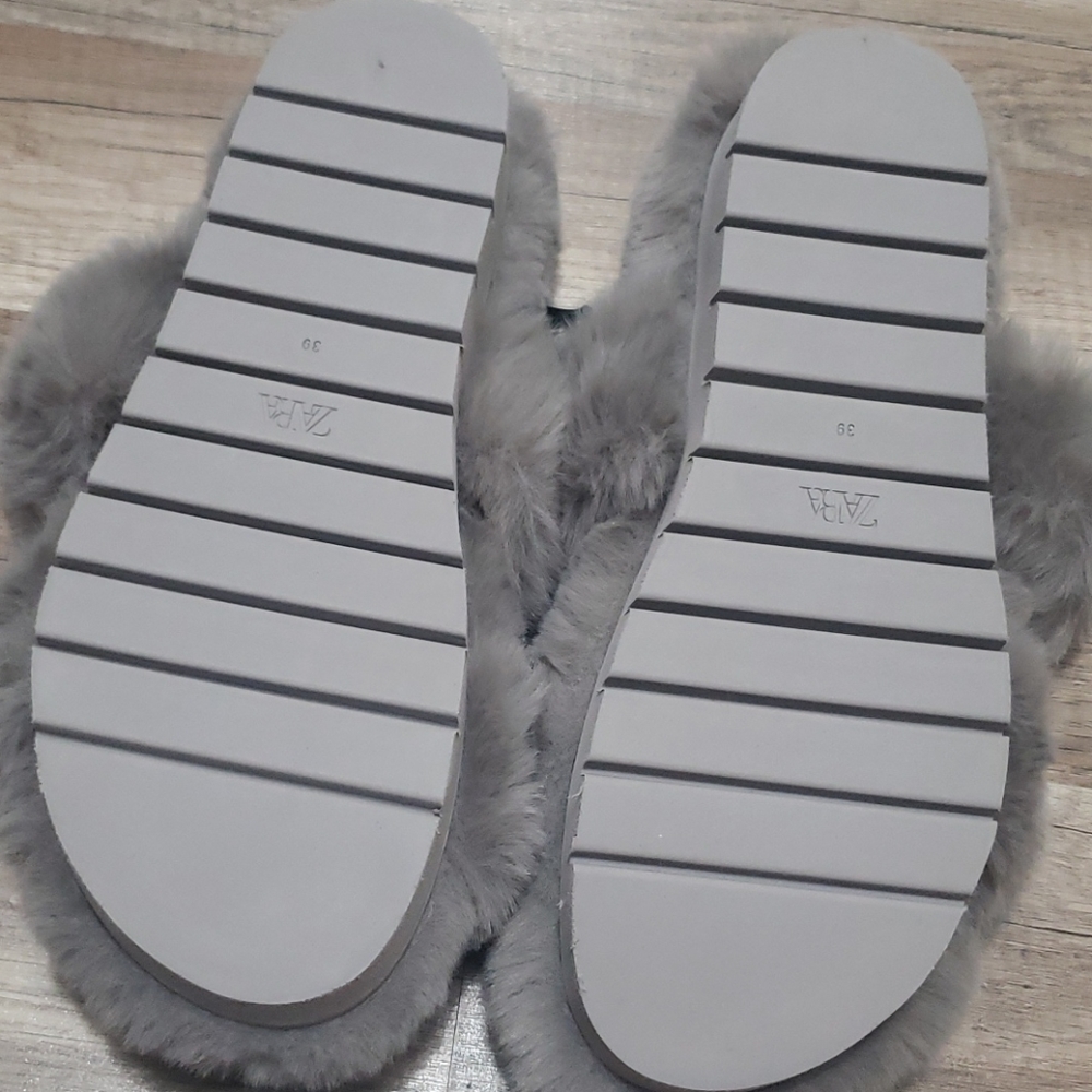 ZARA FAUX FUR LOW HEEL SANDALS Bloggers favorite - Picture 10 of 14